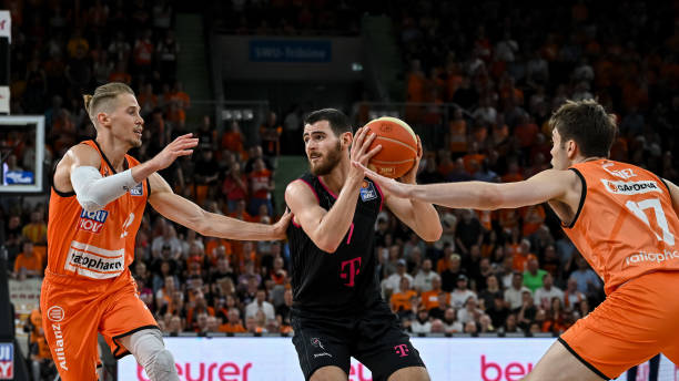 乐部依旧在 乐部依旧在