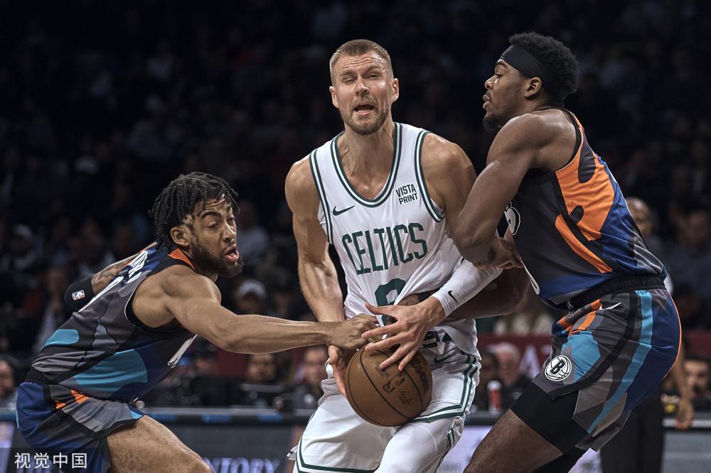 祝贺他们在 祝贺他们在